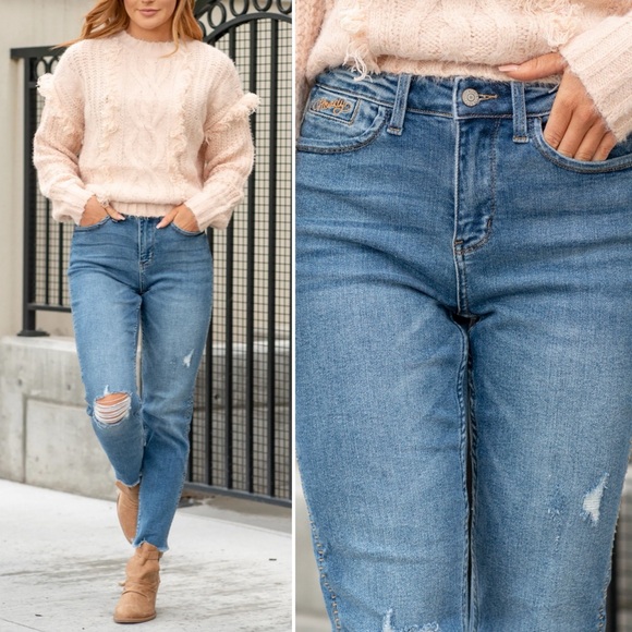 Judy Blue High Rise Distressed Skinny Jeans - Product Details